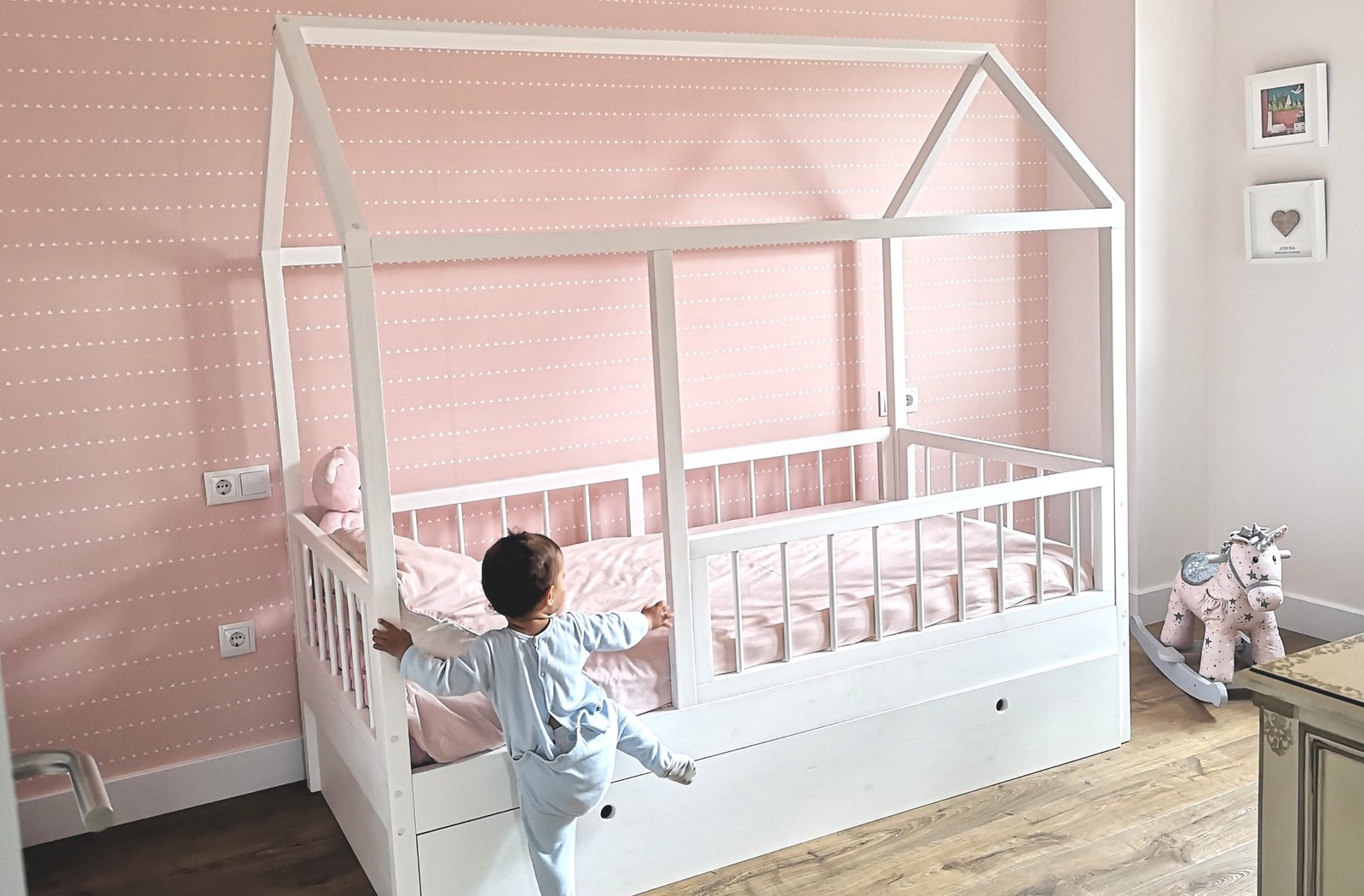 Habitación infantil rosa